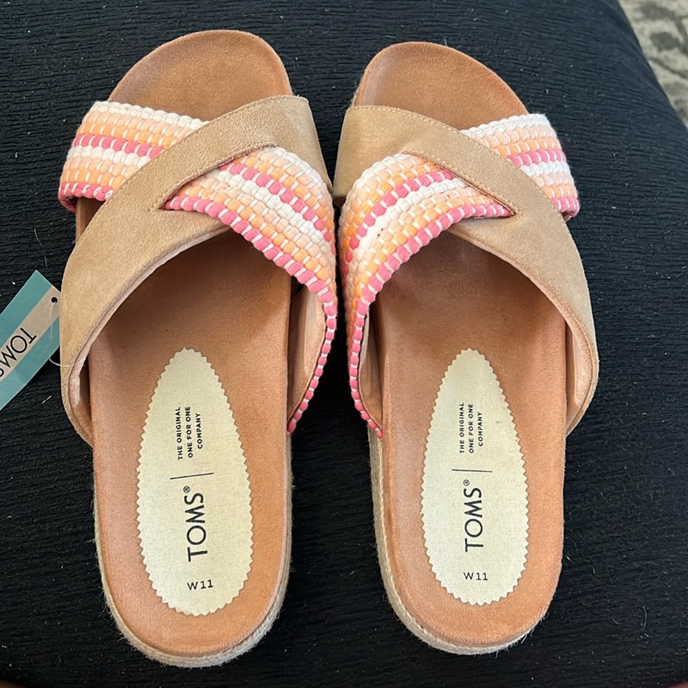Toms sandals size 11